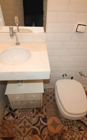 Apartamento para alugar com 90m², 2 quartos e sem vagaBanheiro