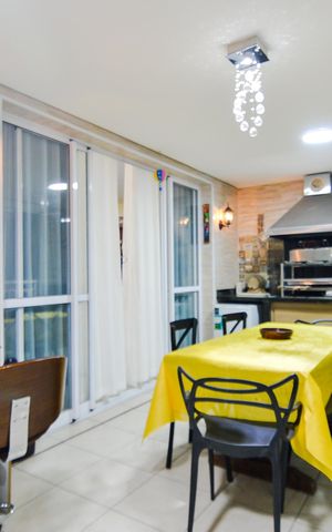 Apartamento à venda com 114m², 3 quartos e 2 vagasVaranda