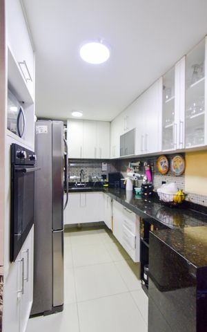 Apartamento à venda com 114m², 3 quartos e 2 vagasCozinha 