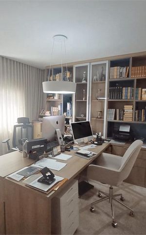 Casa à venda com 557m², 4 quartos e 6 vagas