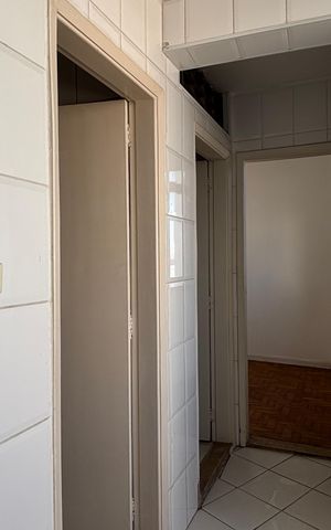 Apartamento à venda com 187m², 3 quartos e 1 vaga Apartamento à venda com 187m², 3 quartos e 1 vagaÁrea de Serviço