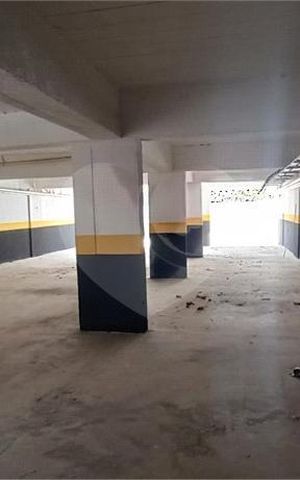 Casa de condomínio à venda com 550m², 2 quartos e 1 vaga