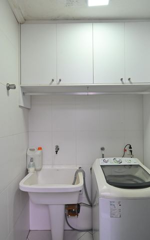 Casa à venda com 175m², 3 quartos e 4 vagasLavanderia