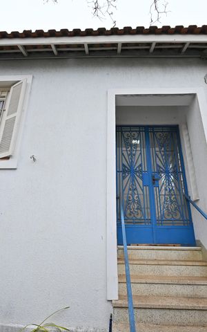 Casa à venda com 175m², 3 quartos e 4 vagasFachada