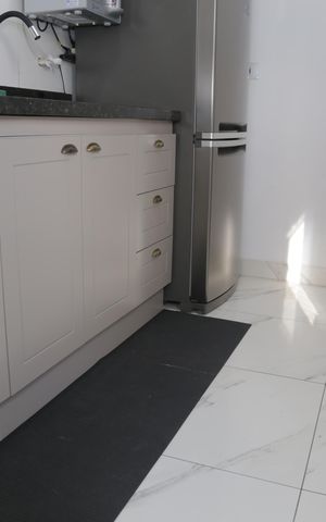 Casa de condomínio à venda com 46m², 2 quartos e 1 vaga Casa de condomínio à venda com 46m², 2 quartos e 1 vagaCozinha