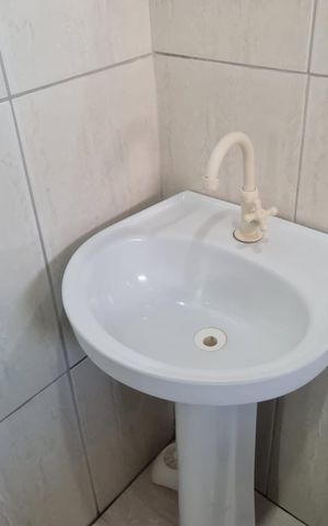 Casa à venda com 125m², 6 quartos e 1 vagaCasa 02/ Banheiro Social 