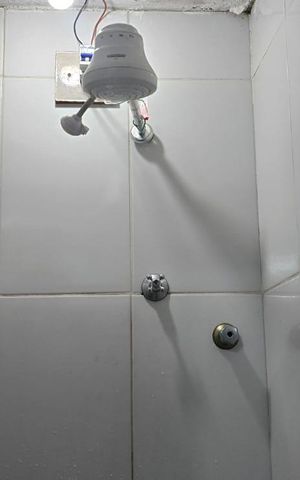 Casa à venda com 125m², 6 quartos e 1 vagaCasa 04/ Banheiro Social 