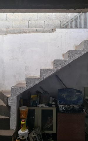 Casa à venda com 125m², 6 quartos e 1 vagaÁrea de Serviço / Escada acesso a Casa 02