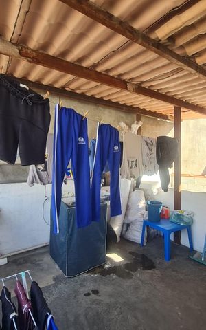 Casa à venda com 125m², 6 quartos e 1 vagaCasa 02/ Area de Serviço