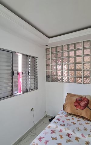 Casa à venda com 125m², 6 quartos e 1 vagaCasa 01/ Quarto 02