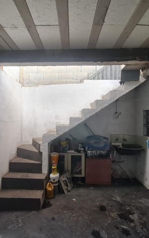 Casa à venda com 125m², 6 quartos e 1 vagaÁrea de Serviço