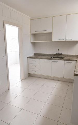 Apartamento para alugar com 218m², 4 quartos e 2 vagas Apartamento para alugar com 218m², 4 quartos e 2 vagasCozinha