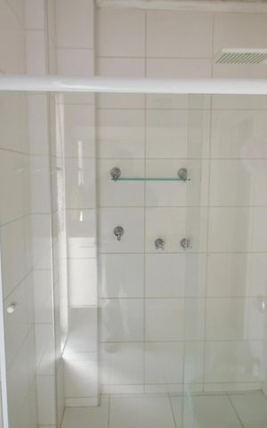 Apartamento para alugar com 218m², 4 quartos e 2 vagas Apartamento para alugar com 218m², 4 quartos e 2 vagasBanheiro