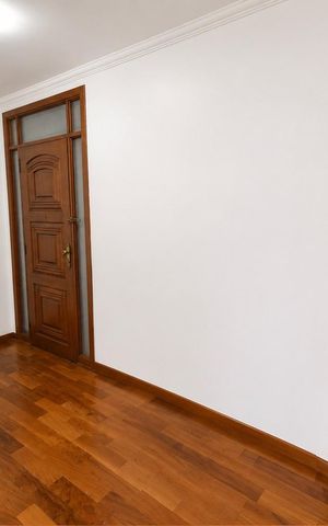 Apartamento para alugar com 218m², 4 quartos e 2 vagas Apartamento para alugar com 218m², 4 quartos e 2 vagasSala