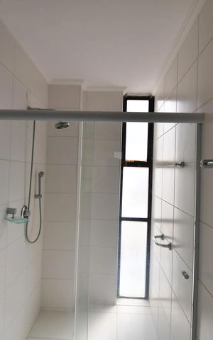 Apartamento para alugar com 218m², 4 quartos e 2 vagas Apartamento para alugar com 218m², 4 quartos e 2 vagasBanheiro