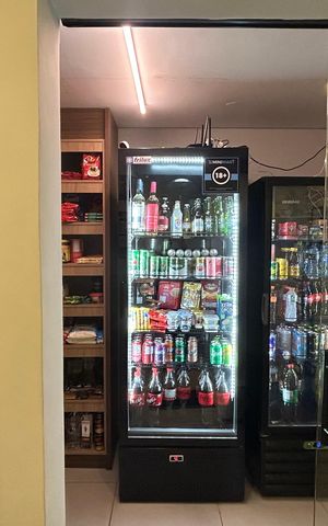 Studio para alugar com 34m², 1 quarto e sem vaga Studio para alugar com 34m², 1 quarto e sem vagaMini Mercado
