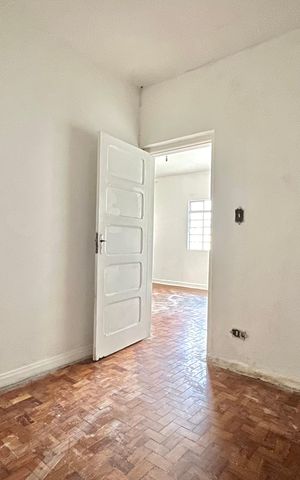 Casa para alugar com 40m², 1 quarto e sem vaga Casa para alugar com 40m², 1 quarto e sem vagaSuite