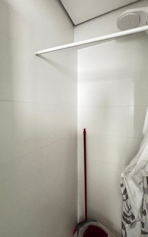 Apartamento à venda com 252m², 4 quartos e 4 vagas Apartamento à venda com 252m², 4 quartos e 4 vagasÁrea de Serviço - Banheiro