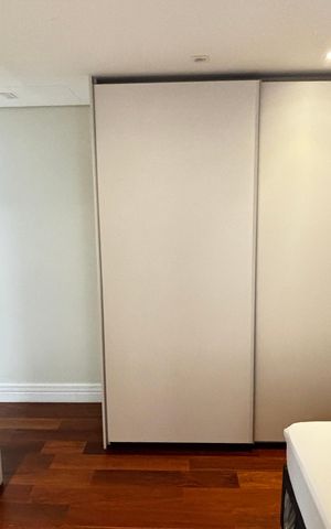 Apartamento à venda com 252m², 4 quartos e 4 vagas Apartamento à venda com 252m², 4 quartos e 4 vagasSuíte 3