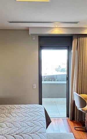 Apartamento à venda com 252m², 4 quartos e 4 vagas Apartamento à venda com 252m², 4 quartos e 4 vagasSuite 1