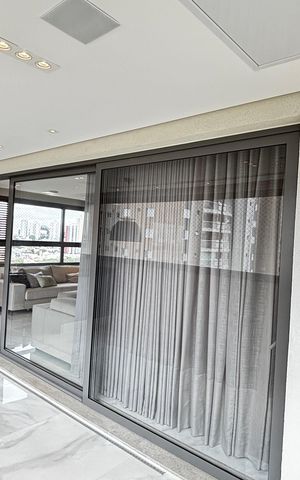 Apartamento à venda com 252m², 4 quartos e 4 vagas Apartamento à venda com 252m², 4 quartos e 4 vagasSala de Jantar - Varanda