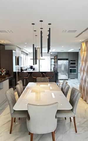 Apartamento à venda com 252m², 4 quartos e 4 vagas Apartamento à venda com 252m², 4 quartos e 4 vagasSala de Jantar