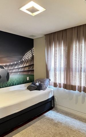Apartamento à venda com 252m², 4 quartos e 4 vagas Apartamento à venda com 252m², 4 quartos e 4 vagasSuíte 3