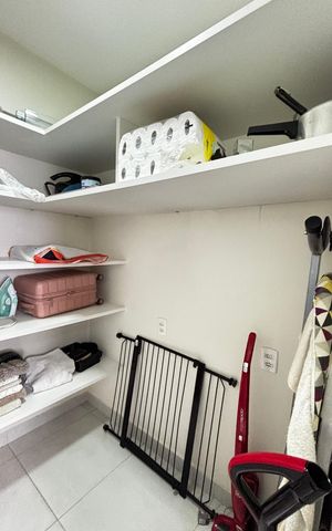 Apartamento à venda com 252m², 4 quartos e 4 vagas Apartamento à venda com 252m², 4 quartos e 4 vagasÁrea de Serviço - Despensa