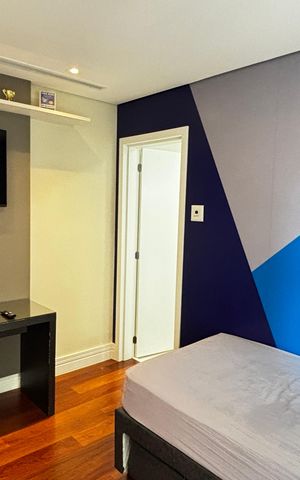 Apartamento à venda com 252m², 4 quartos e 4 vagas Apartamento à venda com 252m², 4 quartos e 4 vagasSuíte 2