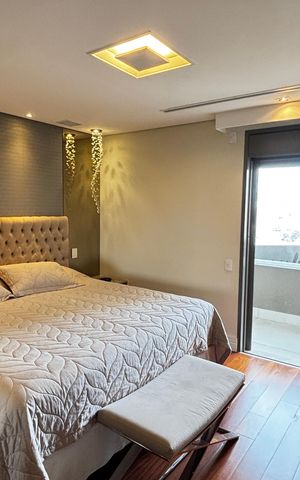 Apartamento à venda com 252m², 4 quartos e 4 vagas Apartamento à venda com 252m², 4 quartos e 4 vagasSuite 1