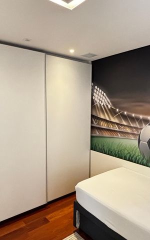 Apartamento à venda com 252m², 4 quartos e 4 vagas Apartamento à venda com 252m², 4 quartos e 4 vagasSuíte 3