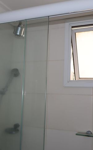 Apartamento à venda com 77m², 2 quartos e 1 vagaBanheiro quarto 2