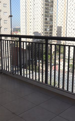 Apartamento à venda com 77m², 2 quartos e 1 vagaVaranda