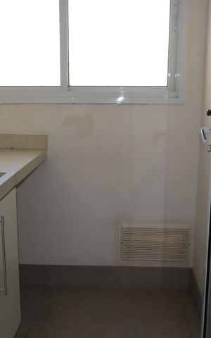 Apartamento à venda com 77m², 2 quartos e 1 vagaÁrea de Serviço