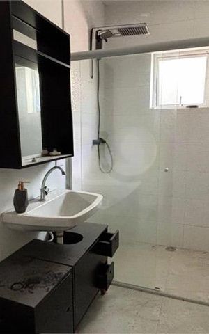 Casa à venda com 123m², 2 quartos e 2 vagas