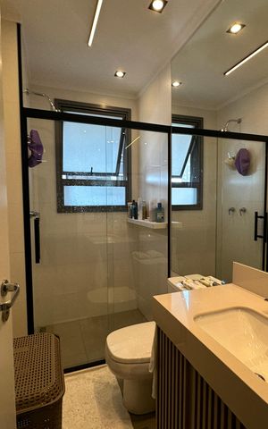 Apartamento à venda com 95m², 2 quartos e 2 vagas Apartamento à venda com 95m², 2 quartos e 2 vagasBanheiro da Suíte 2