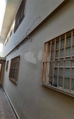 Casa à venda com 160m², 3 quartos e 2 vagas