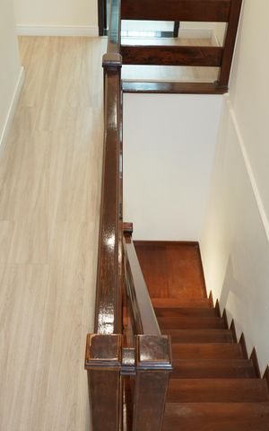 Casa à venda com 265m², 3 quartos e 10 vagasEscada