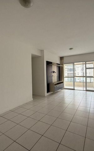 Apartamento à venda com 96m², 3 quartos e 1 vaga Apartamento à venda com 96m², 3 quartos e 1 vagaSala