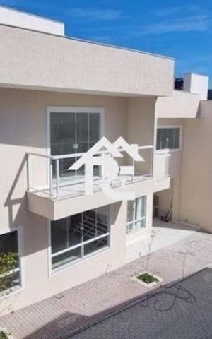 Casa à venda com 111m², 3 quartos e 2 vagas