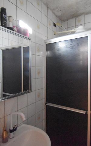 Casa à venda com 360m², 4 quartos e 4 vagasBanheiro 2