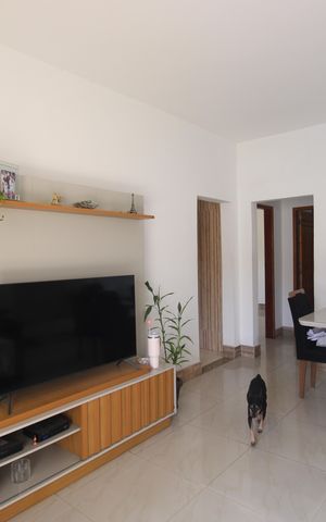 Casa de condomínio à venda com 130m², 2 quartos e 3 vagasSala