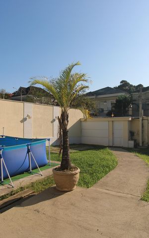 Casa de condomínio à venda com 130m², 2 quartos e 3 vagasQuintal