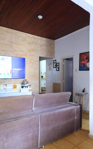 Casa à venda com 300m², 2 quartos e sem vagaSala