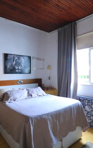 Casa à venda com 300m², 2 quartos e sem vagaQuarto