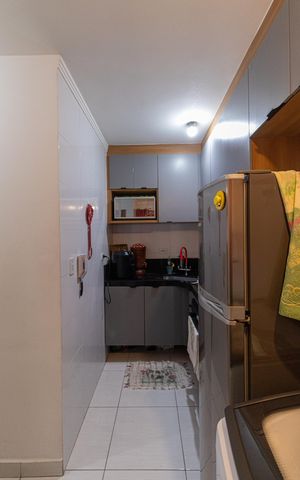 Apartamento à venda com 45m², 2 quartos e 1 vaga Apartamento à venda com 45m², 2 quartos e 1 vagaCozinha e Área de Serviço
