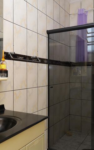 Casa à venda com 203m², 3 quartos e 1 vagaBanheiro 2