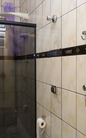 Casa à venda com 203m², 3 quartos e 1 vagaBanheiro 2