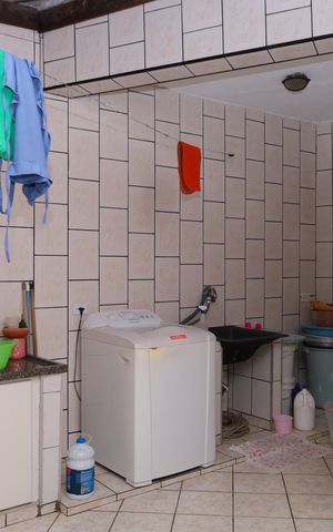 Casa à venda com 203m², 3 quartos e 1 vagaÁrea de Serviço