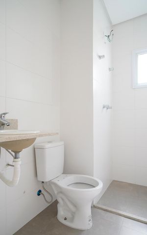 Apartamento à venda com 67m², 2 quartos e 2 vagasBanheiro da suíte 2